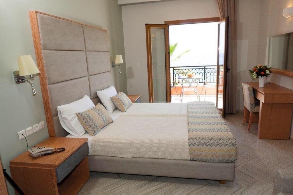 Vekios Club Aparthotel Parga Ngoại thất bức ảnh